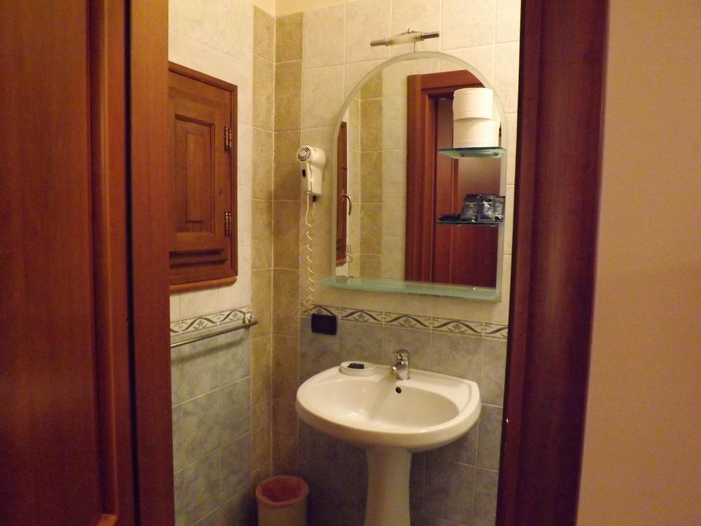 Hotel Le Saline Монтекатіні-Терме Номер фото